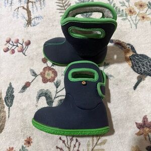 Bogs Unisex Kids Snow Boots Navy size 5